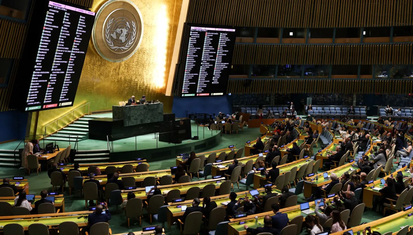 الجمعية العامة للأمم المتحدة تدعو إلى إيقاف الأعمال القتالية في غزة الجمعية العامة للأمم المتحدة تدعو إلى إيقاف الأعمال القتالية في غزة