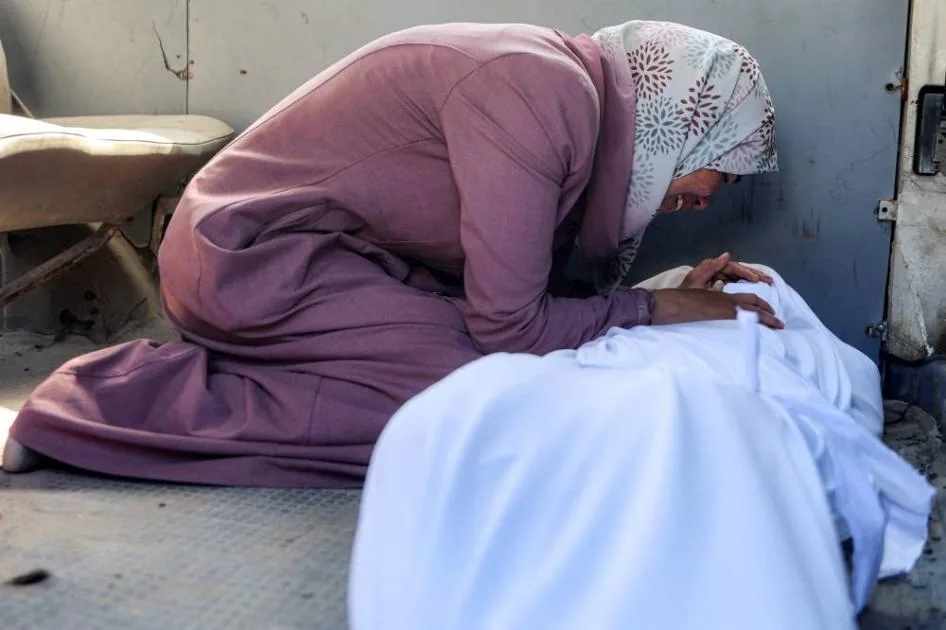الجيش الإسرائيلي يوقع 97 قتيلاً فلسطينياً في غزة خلال يوم واحد.