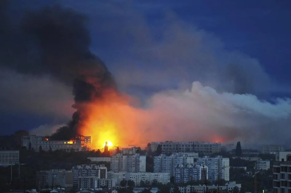 الجيش الروسي يحقق تقدمًا سريعًا في وسط أوكرانيا الشرقية. الجيش الروسي يحقق تقدمًا سريعًا في وسط أوكرانيا الشرقية.