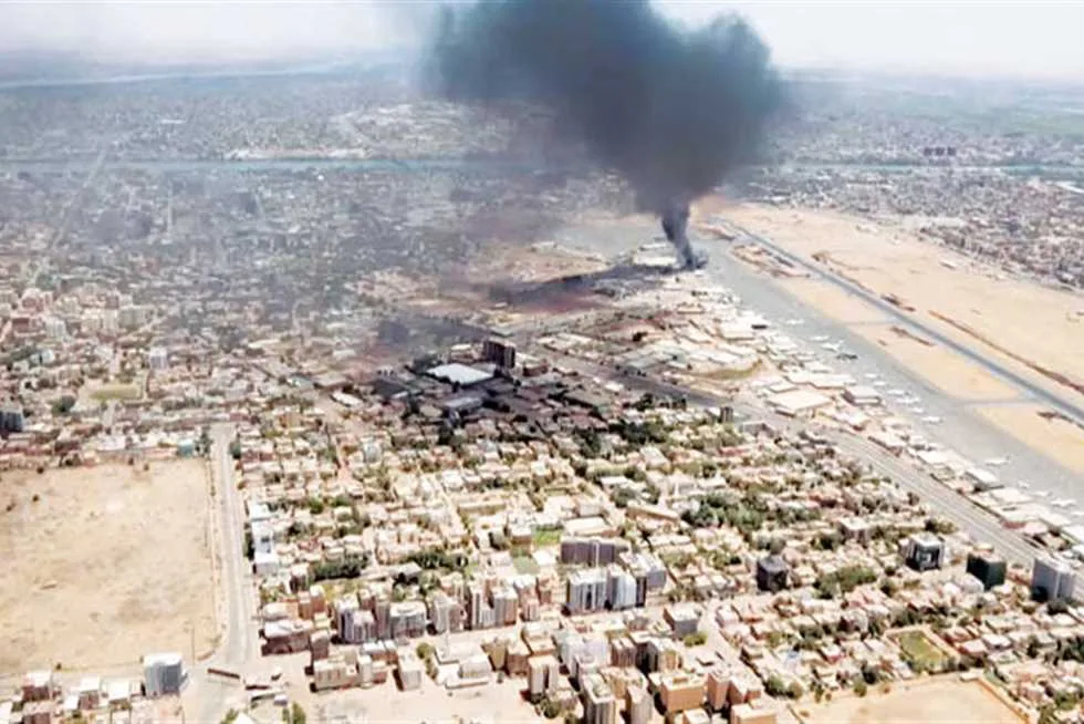 الجيش السوداني يرد على ادعاءات “هيومن رايتس ووتش” بشأن استهداف المدنيين بالقصف الجيش السوداني يرد على ادعاءات “هيومن رايتس ووتش” بشأن استهداف المدنيين بالقصف