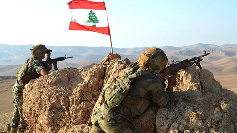 الجيش اللبناني يقوم بتفكيك السواتر الترابية وإعادة فتح الطرق المغلقة في الجنوب. الجيش اللبناني يقوم بتفكيك السواتر الترابية وإعادة فتح الطرق المغلقة في الجنوب.