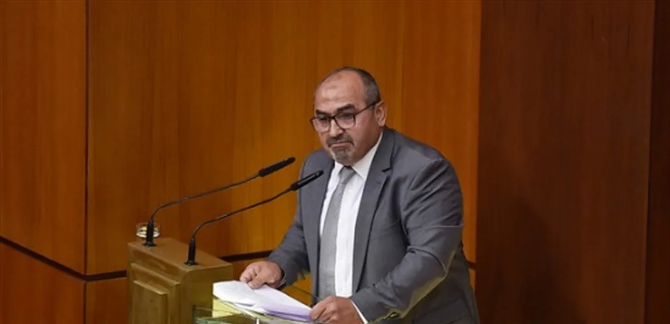 الحشيمي: غياب أو تهميش رئيس الحكومة في اجتماع بعبدا يخل بالتوازن الوطني