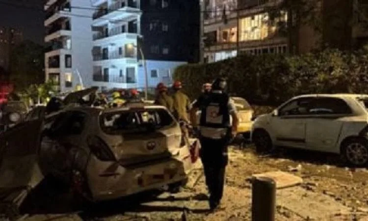 الحكومة الإسرائيلية: 24 قتيلاً و600 مصاب نتيجة الهجمات الإيرانية الحكومة الإسرائيلية: 24 قتيلاً و600 مصاب نتيجة الهجمات الإيرانية