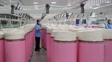 الحكومة تتباحث مع مستثمرين دوليين لإدارة وتشغيل مصانع الغزل والنسيج الحديثة.