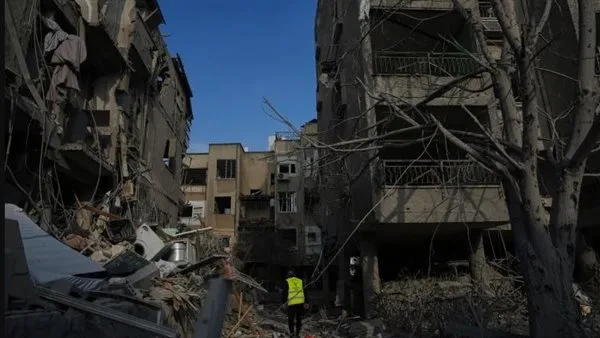 الخارجية الإسرائيلية: أكثر من 200 شخص مصاب و35 مفقوداً نتيجة قصف إيراني الخارجية الإسرائيلية: أكثر من 200 شخص مصاب و35 مفقوداً نتيجة قصف إيراني