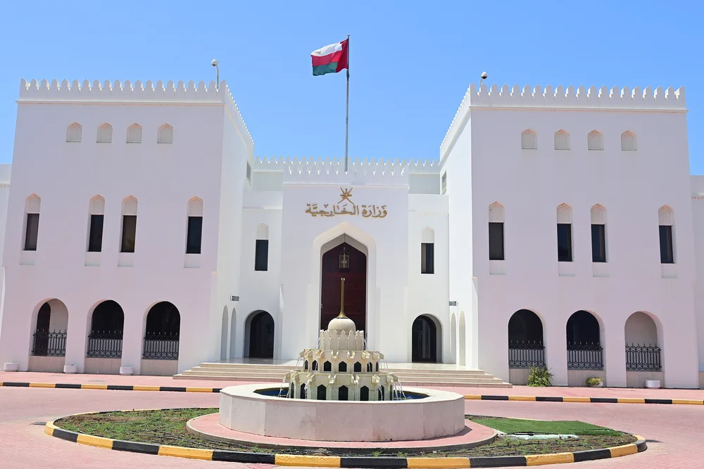 الخارجية تدعو المواطنين في المناطق المتوترة إلى اتخاذ الحذر والاحتياطات اللازمة الخارجية تدعو المواطنين في المناطق المتوترة إلى اتخاذ الحذر والاحتياطات اللازمة