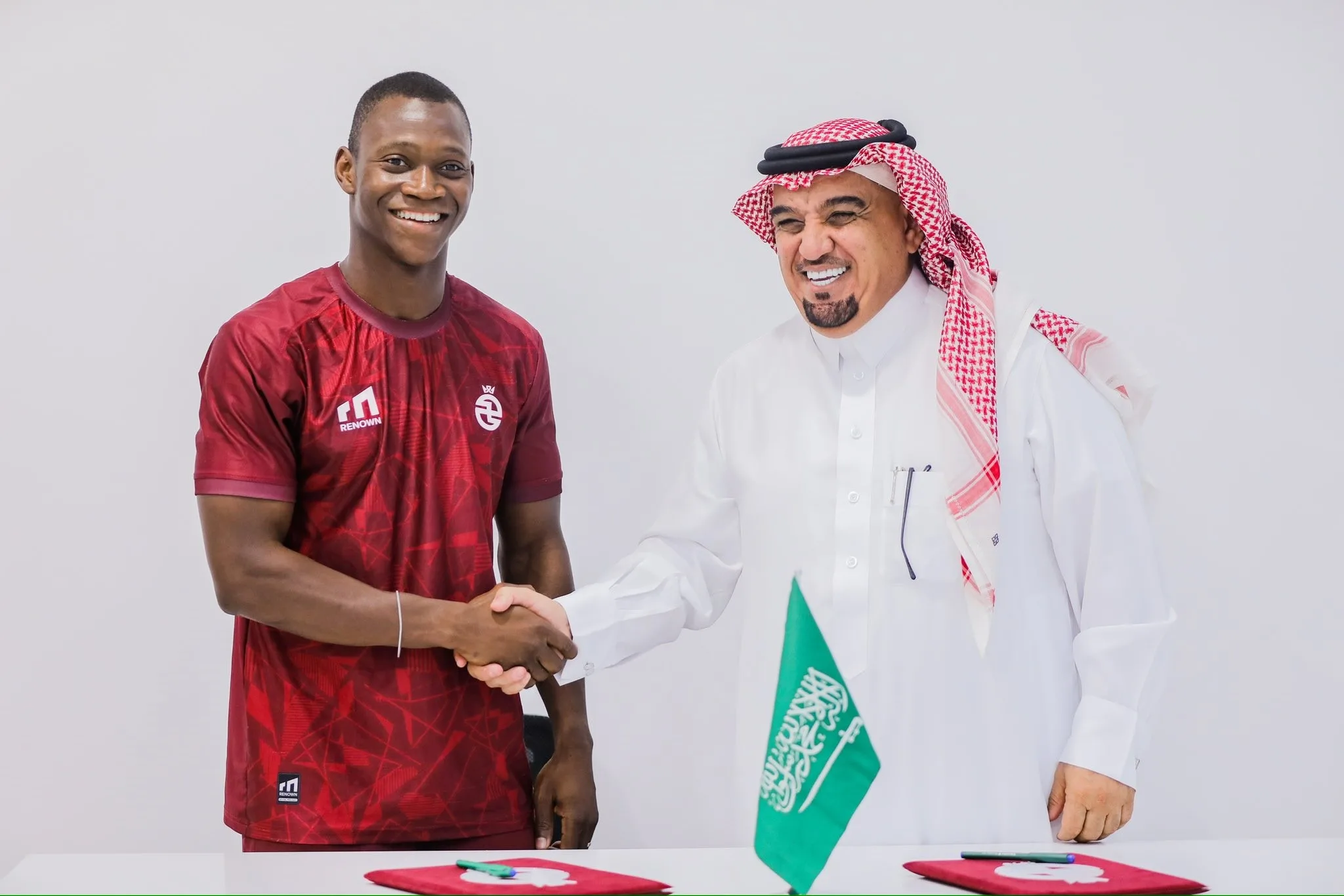 الخلود يصدر بيانًا رسميًا عن مستقبل مشاركة ديانج في كأس العالم الخلود يصدر بيانًا رسميًا عن مستقبل مشاركة ديانج في كأس العالم