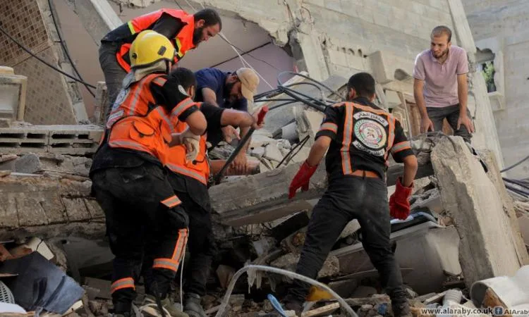 الدفاع المدني في غزة: الاحتلال دمر 99% من معدات إزالة الأنقاض وانتشال الضحايا الدفاع المدني في غزة: الاحتلال دمر 99% من معدات إزالة الأنقاض وانتشال الضحايا
