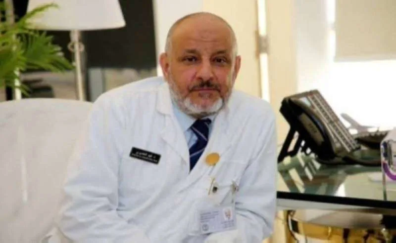الدكتور فهد الخضيري يُوضح مدى فعالية سوار العافية. الدكتور فهد الخضيري يُوضح مدى فعالية سوار العافية.