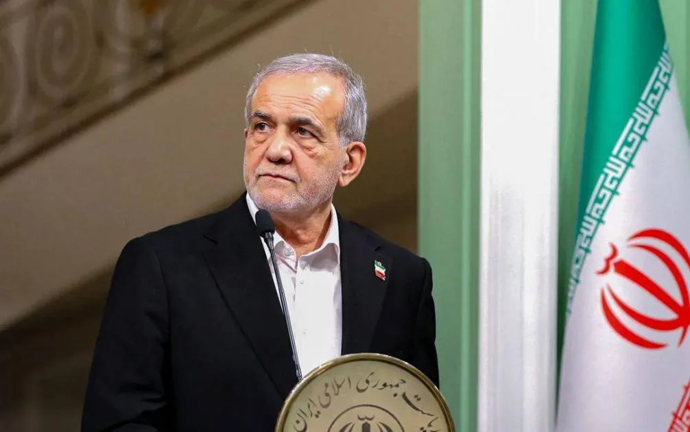 الرئيس الإيراني: ستشعر إسرائيل بالندم على تصرفاتها الغبية الرئيس الإيراني: ستشعر إسرائيل بالندم على تصرفاتها الغبية