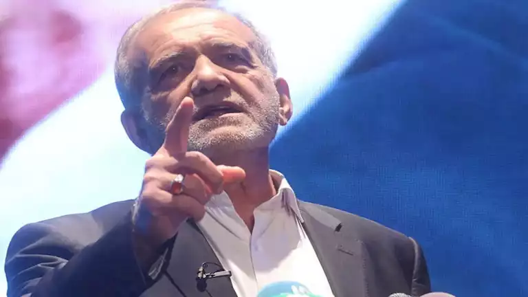 الرئيس الإيراني يحدد رداً حاسماً على الاعتداء الإسرائيلي الرئيس الإيراني يحدد رداً حاسماً على الاعتداء الإسرائيلي