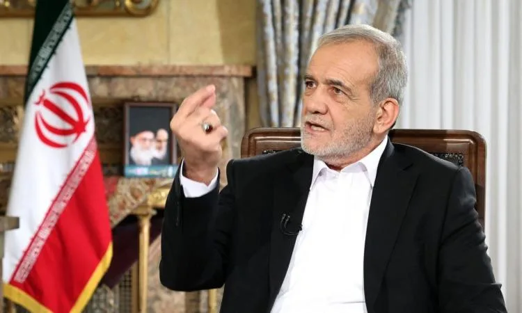 الرئيس الإيراني ينادي بالتضامن في ظل استمرار الضربات الإسرائيلية الرئيس الإيراني ينادي بالتضامن في ظل استمرار الضربات الإسرائيلية