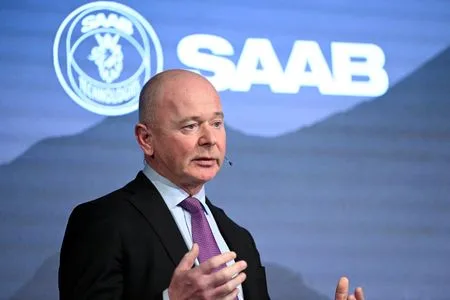 الرئيس التنفيذي لشركة ساب: أوروبا تحتاج إلى تعزيز وتنسيق قدراتها الدفاعية وإيجاد حلول مستقلة.