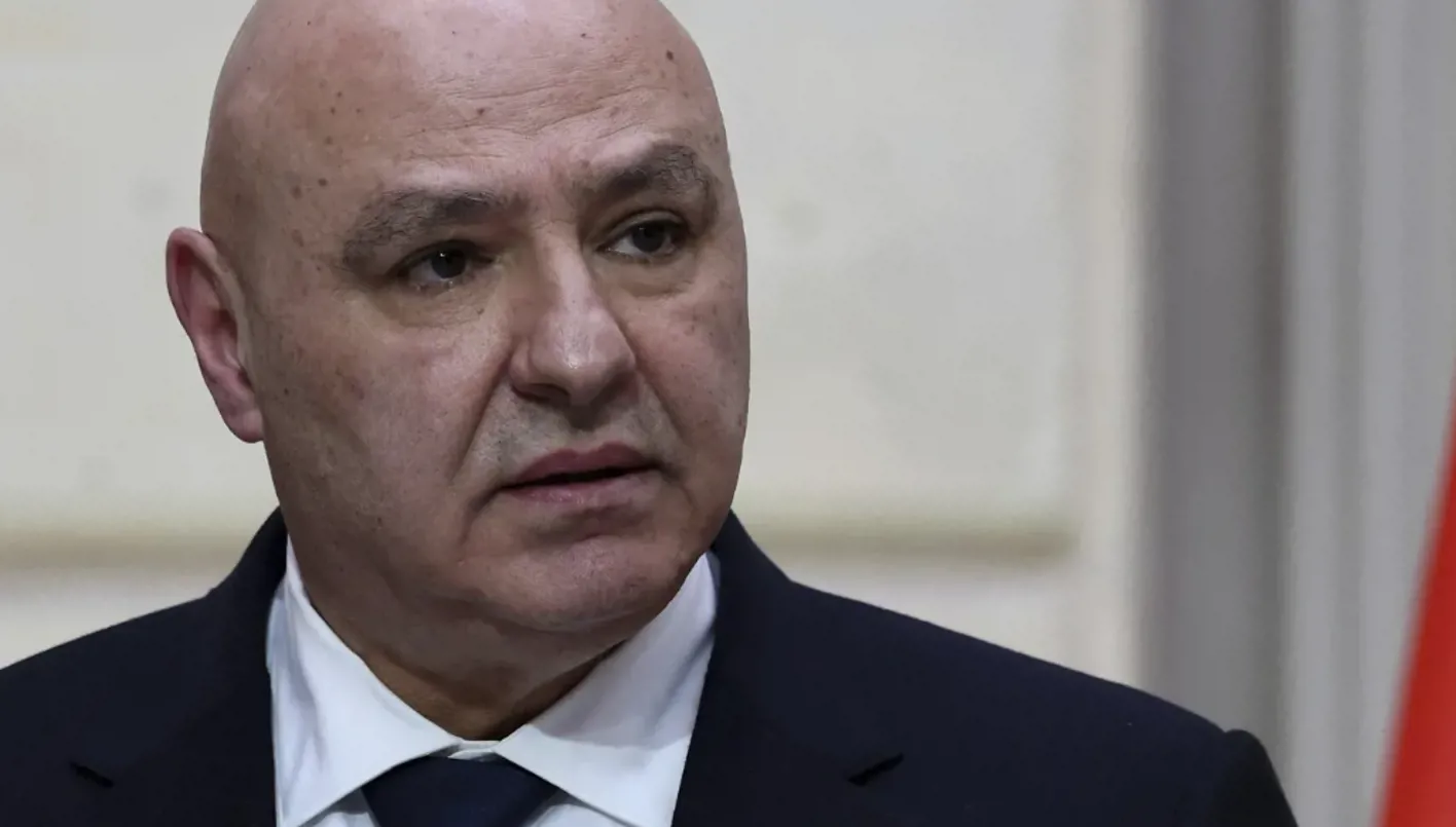 الرئيس عون في الفاتيكان: نؤكد مرة أخرى على التزام لبنان بدوره في هذه المنطقة. الرئيس عون في الفاتيكان: نؤكد مرة أخرى على التزام لبنان بدوره في هذه المنطقة.