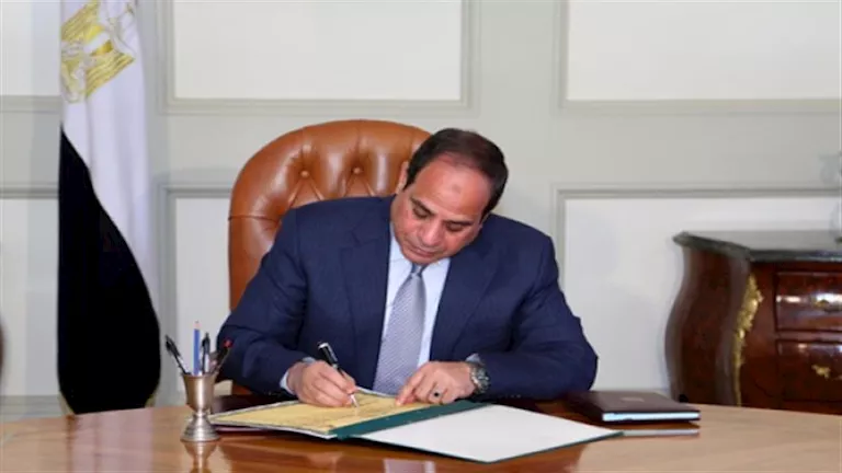 الرئيس يوافق على تقسيم الدوائر الانتخابية.. وأجواء حارة في الأفق الرئيس يوافق على تقسيم الدوائر الانتخابية.. وأجواء حارة في الأفق