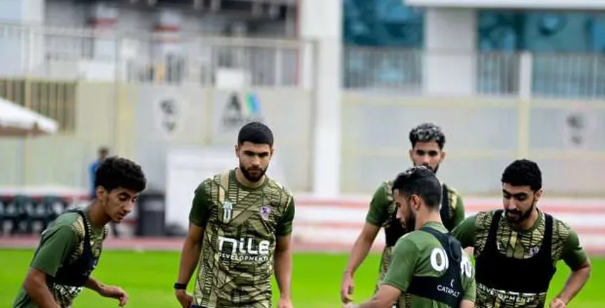 «الرمادي» يجتمع بلاعبي الزمالك قبل التدريب للاستعداد لمواجهة بيراميدز «الرمادي» يجتمع بلاعبي الزمالك قبل التدريب للاستعداد لمواجهة بيراميدز