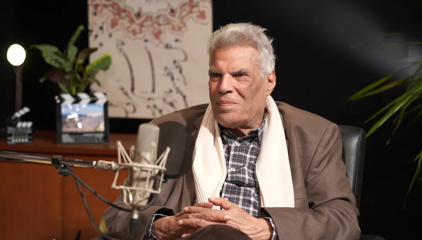 الروائي إبراهيم عبد المجيد لـ’النهار’: أشعر بالحزن على الإسكندرية، وثورة 1952 أوقفت تقدم مصر. الروائي إبراهيم عبد المجيد لـ’النهار’: أشعر بالحزن على الإسكندرية، وثورة 1952 أوقفت تقدم مصر.