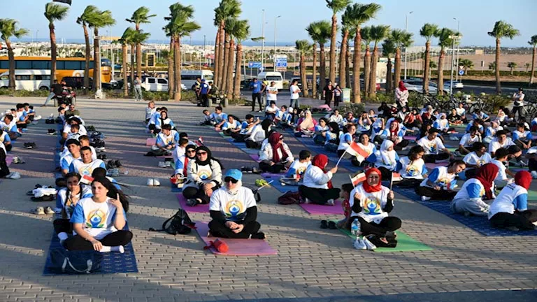 السفارة الهندية تحتفي باليوم العالمي لليوغا في شرم الشيخ (صور) السفارة الهندية تحتفي باليوم العالمي لليوغا في شرم الشيخ (صور)