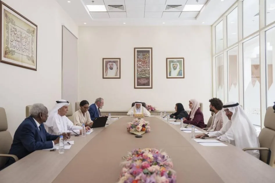 السلطان يرأس اجتماع مجلس أمناء أكاديمية الشارقة للفنون المسرحية السلطان يرأس اجتماع مجلس أمناء أكاديمية الشارقة للفنون المسرحية