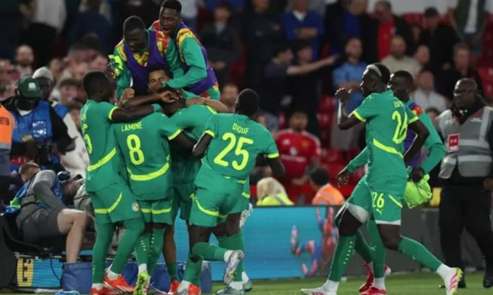 السنيغال تضرب إنجلترا بأول هزيمة لها أمام منتخب أفريقي عبر التاريخ السنيغال تضرب إنجلترا بأول هزيمة لها أمام منتخب أفريقي عبر التاريخ