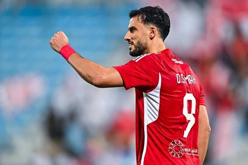 السومة يتحدى مرموش وربيعة: مهاجم سوريا يعزز تشكيل الوداد في منافسات كأس العالم للأندية السومة يتحدى مرموش وربيعة: مهاجم سوريا يعزز تشكيل الوداد في منافسات كأس العالم للأندية