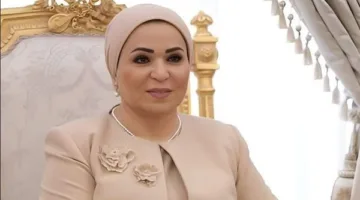 السيدة انتصار السيسي تجري مكالمة هاتفية مع عائلة البطل خالد محمد شوقي