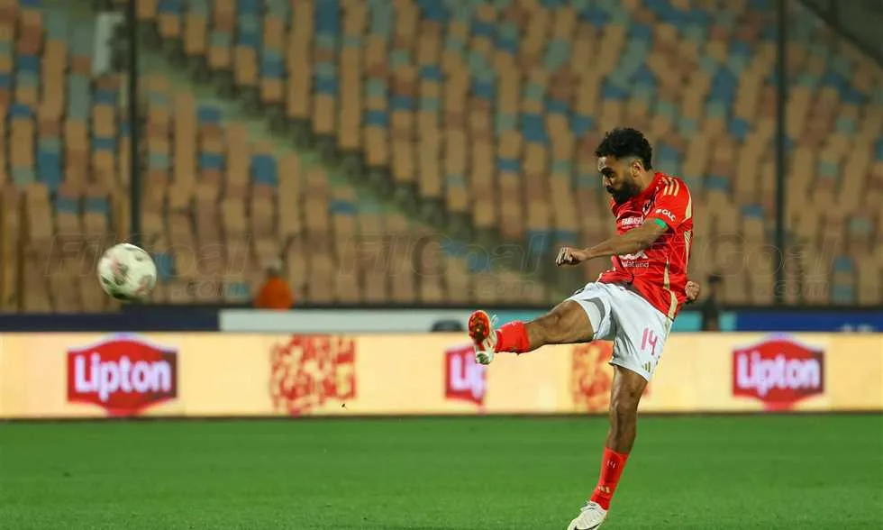 الشحات: مواجهة ميسي تجربة رائعة.. وأهمية اللاعب تظهر في تأثيره على اللحظات الحاسمة.