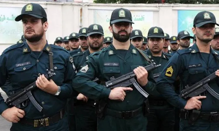 الشرطة الإيرانية تعتقل عنصرين من الموساد في محافظة “البرز” الشرطة الإيرانية تعتقل عنصرين من الموساد في محافظة “البرز”