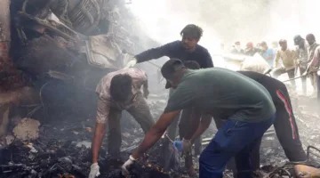 الشرطة الهندية تكتشف ناجٍ آخر من حادثة تحطم الطائرة في أحمد آباد