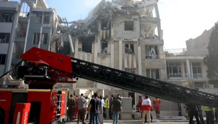 الضربات الإسرائيلية: قتيل في غرب إيران وانفجارات بالقرب من قم الضربات الإسرائيلية: قتيل في غرب إيران وانفجارات بالقرب من قم