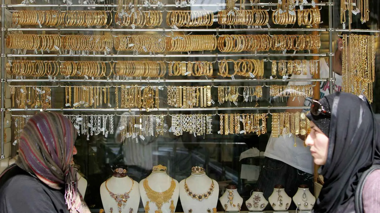 الطلب على العملات والسبائك الصغيرة يتزايد.. الذهب يبقى الخيار المفضل للأردنيين