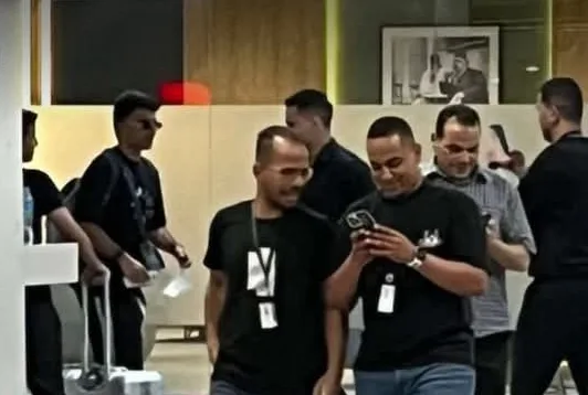 الظهور الأول لزيزو قبل مغادرته إلى الولايات المتحدة للانضمام إلى بعثة الأهلي (حصري) الظهور الأول لزيزو قبل مغادرته إلى الولايات المتحدة للانضمام إلى بعثة الأهلي (حصري)