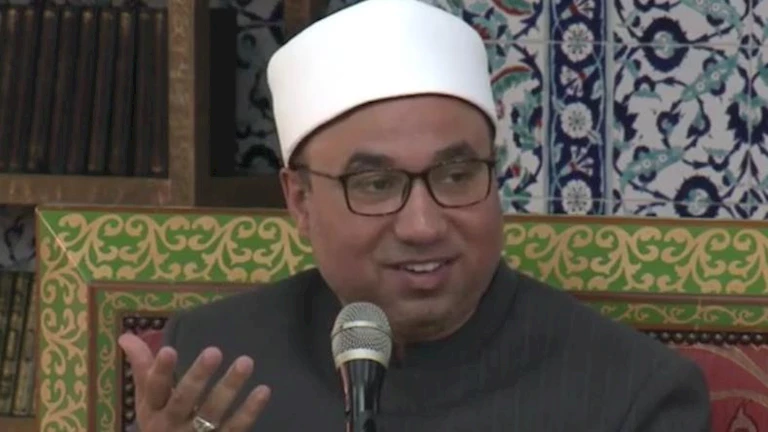 العشماوي يجيب على “الهلالي”: ليس من الصواب أن يضحي ولي الأمر بشعبه.