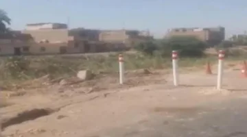 العناية الفورية بطريق إسنا ـ الأقصر الزراعي بعد حدوث انفصال جزئي في الطبان الترابي