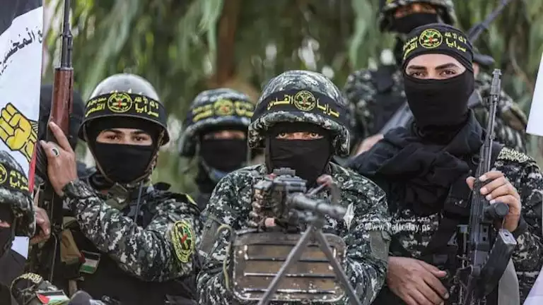 القسام وسرايا القدس تستهدفان مقرًا قياديًا إسرائيليًا في خان يونس. القسام وسرايا القدس تستهدفان مقرًا قياديًا إسرائيليًا في خان يونس.