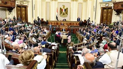 «الكثيرون حصلوا على معاش».. البرلمان يوصي الحكومة بتثبيت الموظفين على العقود المؤقتة «الكثيرون حصلوا على معاش».. البرلمان يوصي الحكومة بتثبيت الموظفين على العقود المؤقتة