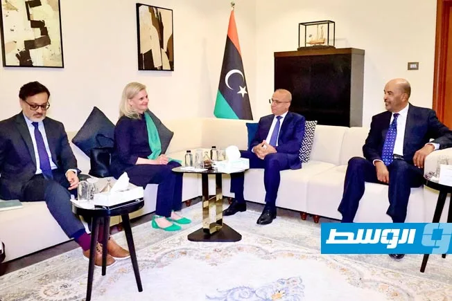 الكوني واللافي يدعوان فريق المراجعة الاستراتيجية إلى تحسين أداء البعثة الأممية. الكوني واللافي يدعوان فريق المراجعة الاستراتيجية إلى تحسين أداء البعثة الأممية.