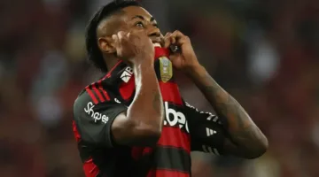 اللاعب البرازيلي السابق تحت وطأة اتهامات بالغش والمراهنات غير القانونية