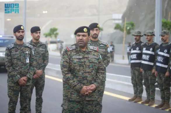 اللواء الركن عوض العنزي يزور وحدات الأمن خلال موسم حج 1446هـ اللواء الركن عوض العنزي يزور وحدات الأمن خلال موسم حج 1446هـ