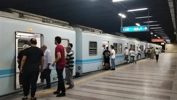 المترو يقطر 3.5 مليون مسافر خلال 24 ساعة المترو يقطر 3.5 مليون مسافر خلال 24 ساعة
