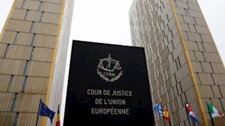 المحكمة الأوروبية لحقوق الإنسان ترفض اتخاذ إجراء ضد إيطاليا بشأن قوارب المهاجرين المحكمة الأوروبية لحقوق الإنسان ترفض اتخاذ إجراء ضد إيطاليا بشأن قوارب المهاجرين