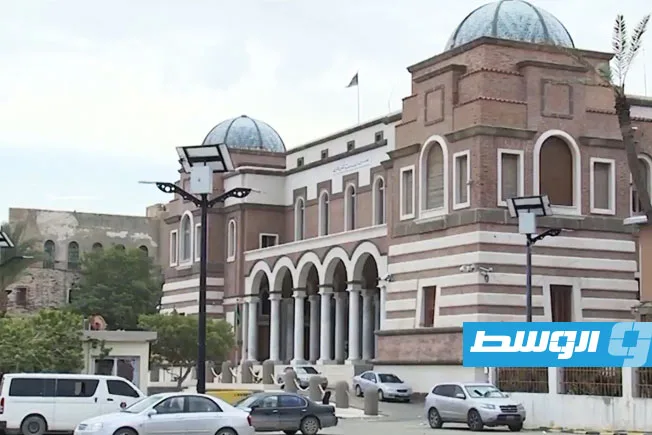“المركزي”: 1.7 مليار دينار مخصصات للجهات التشريعية والتنفيذية خلال خمسة أشهر “المركزي”: 1.7 مليار دينار مخصصات للجهات التشريعية والتنفيذية خلال خمسة أشهر