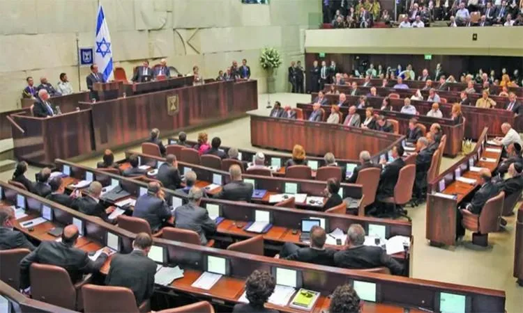 المعارضة الإسرائيلية تقدم مشروع قانون لحل الكنيست المعارضة الإسرائيلية تقدم مشروع قانون لحل الكنيست