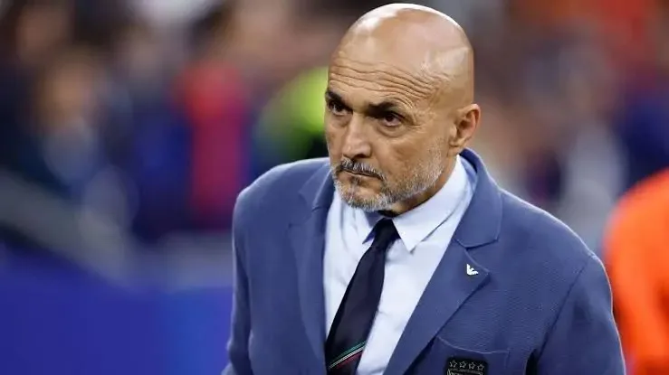 المنتخب الإيطالي يمنح سباليتي فرصة أخيرة قبل الفصل من المنصب المنتخب الإيطالي يمنح سباليتي فرصة أخيرة قبل الفصل من المنصب