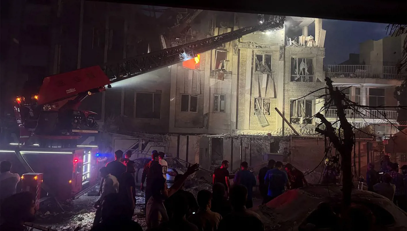 الموساد يستغلها… ضبط شاحنة لإطلاق الطائرات المسيرة داخل إيران (فيديو) الموساد يستغلها… ضبط شاحنة لإطلاق الطائرات المسيرة داخل إيران (فيديو)