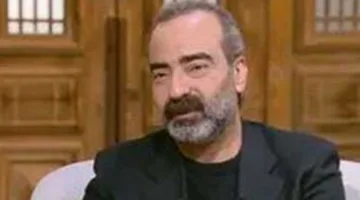 “النجم الحقيقي يقاس بقدرته على دعم الآخرين، لا بشهرته” .. ياسر عزت يشارك تجربة إحراجه مع فنان (التفاصيل)