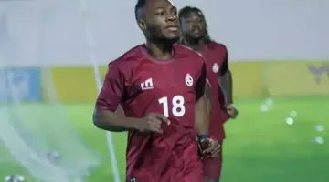 النزاع بين الخلود وموليكا في فريق ديانج السابق