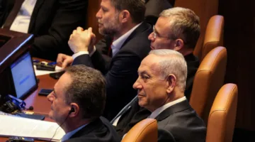الهجوم وشيك: تسريبات إسرائيلية تقلب الموازين بشأن ضربة محتملة لإيران
