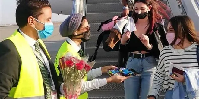 اليوم.. 17 رحلة سياحية تصل إلى مرسى علم، من بينها 3 طائرات من ألمانيا. اليوم.. 17 رحلة سياحية تصل إلى مرسى علم، من بينها 3 طائرات من ألمانيا.