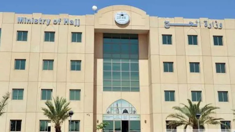 اليوم.. انطلاق إصدار تأشيرات العمرة للمعتمرين من الخارج لموسم جديد اليوم.. انطلاق إصدار تأشيرات العمرة للمعتمرين من الخارج لموسم جديد